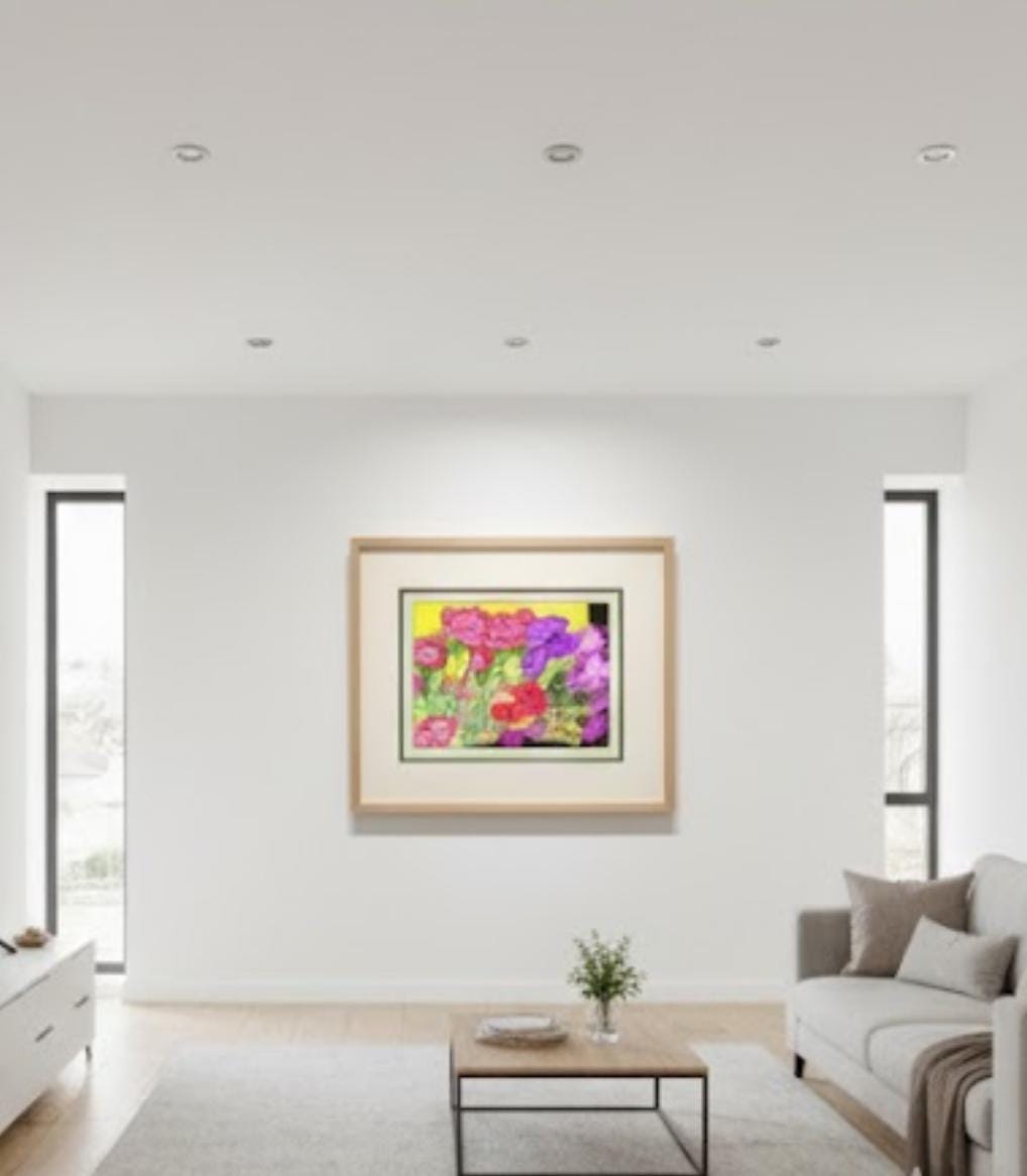 Fovist Çiçek Patlaması | Parlak Sarı Zemin Üzerinde Pembe Mor Enerji | Yüksek Kontrastlı Botanik Sanat | Dijital İndirilebilir Baskı